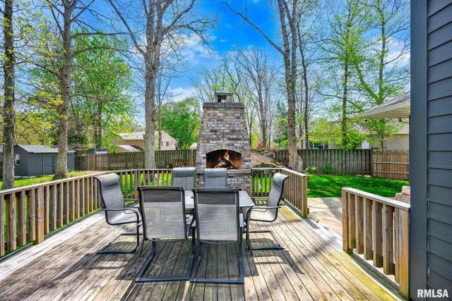 216 HIDDEN BROOK Drive, Groveland, IL 61535