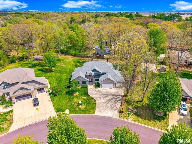 216 HIDDEN BROOK Drive, Groveland, IL 61535