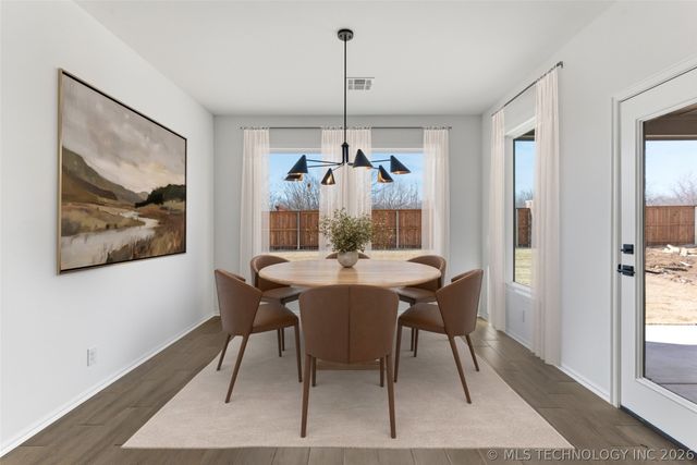 4924 N Walnut Avenue, Broken Arrow, OK 74014