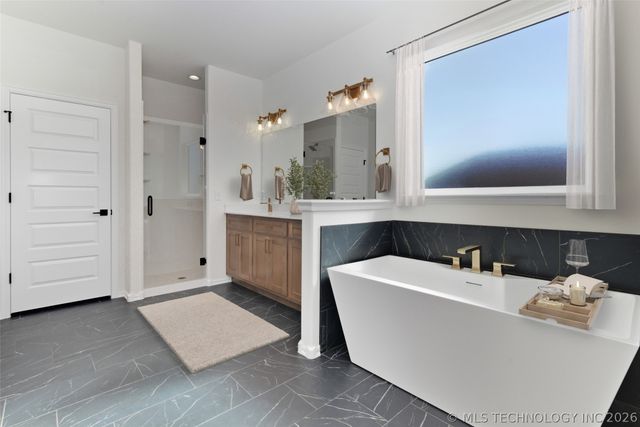 4924 N Walnut Avenue, Broken Arrow, OK 74014