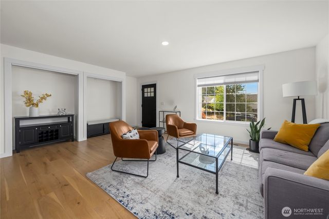2203 28th Court SE, Auburn, WA 98002