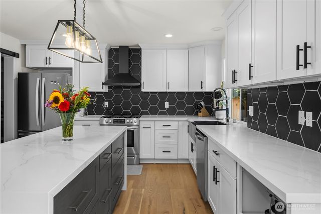 2203 28th Court SE, Auburn, WA 98002