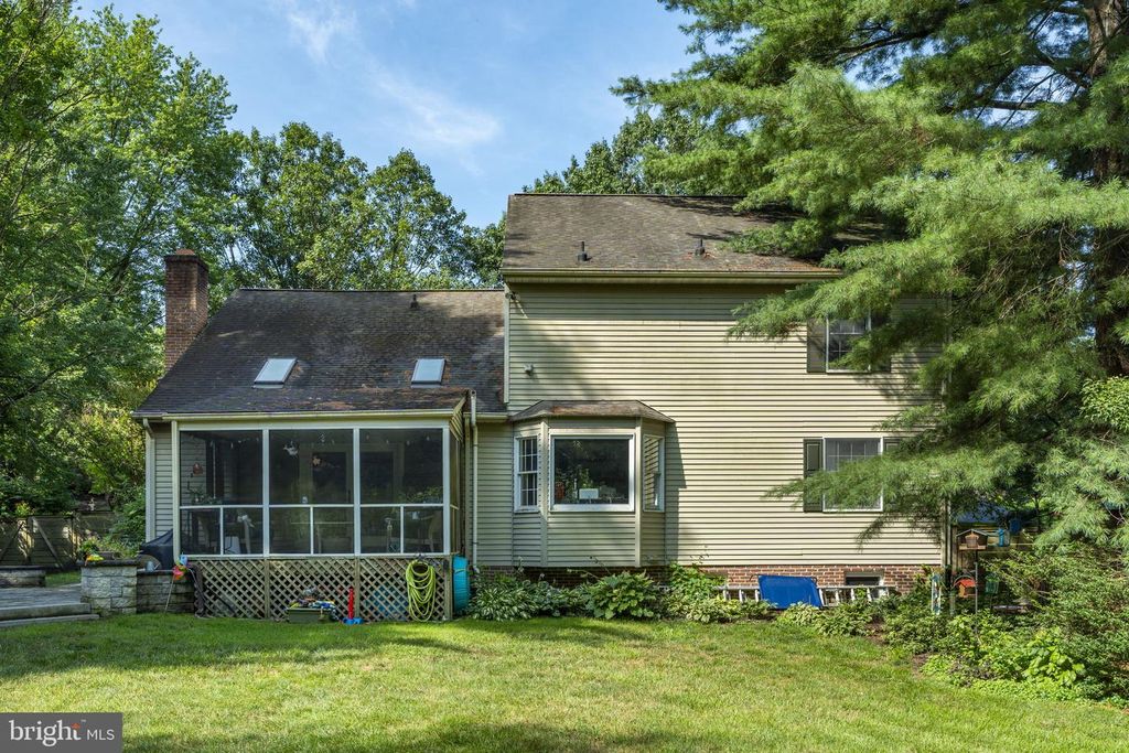 109 BENTLEY LN, Lancaster, PA 17603