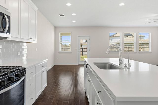 17228 Lathrop Ave, Pflugerville, TX 78660