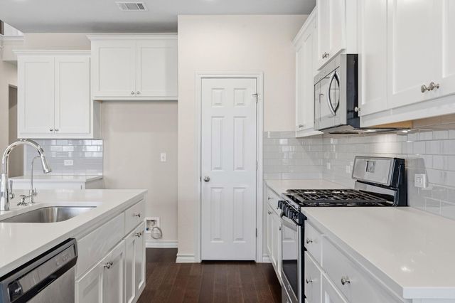 17228 Lathrop Ave, Pflugerville, TX 78660