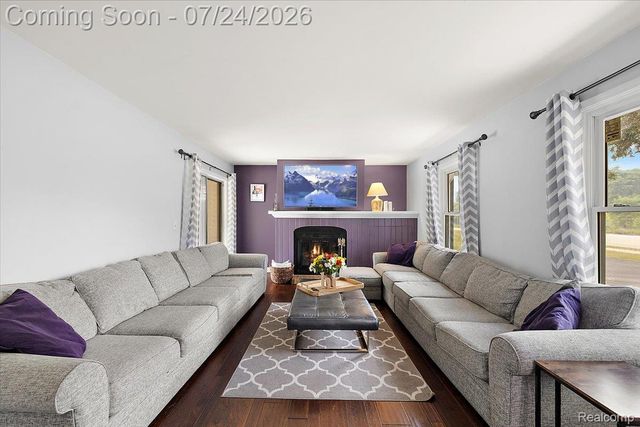 3365 Maybee Road, Orion Charter Township, MI 48359