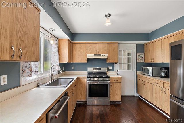 3365 Maybee Road, Orion Charter Township, MI 48359