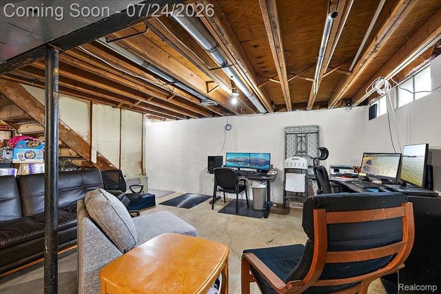 3365 Maybee Road, Orion Charter Township, MI 48359