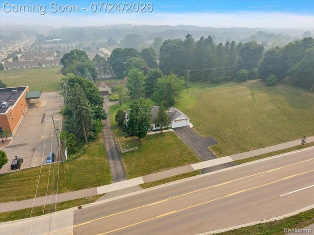 3365 Maybee Road, Orion Charter Township, MI 48359