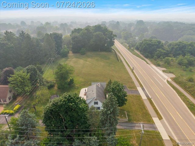 3365 Maybee Road, Orion Charter Township, MI 48359