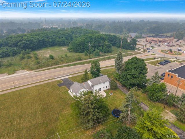 3365 Maybee Road, Orion Charter Township, MI 48359