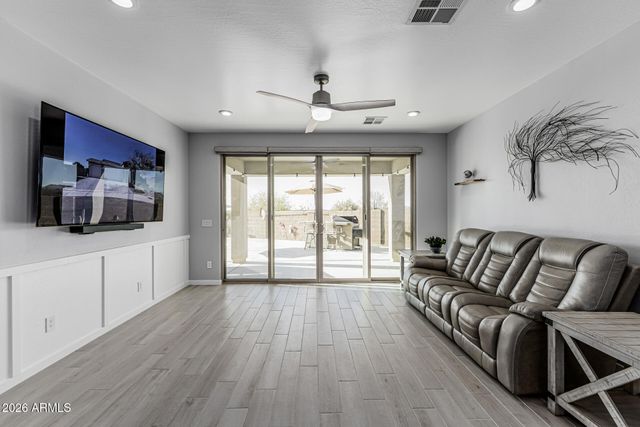 1656 E JOELLE Drive, Casa Grande, AZ 85122