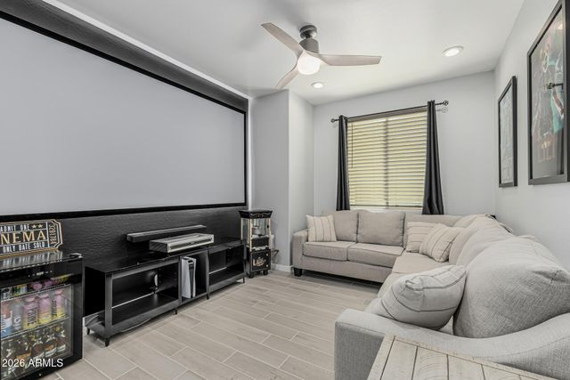 1656 E JOELLE Drive, Casa Grande, AZ 85122