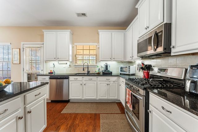 7033 Bridgemill Way, Columbus, GA 31904