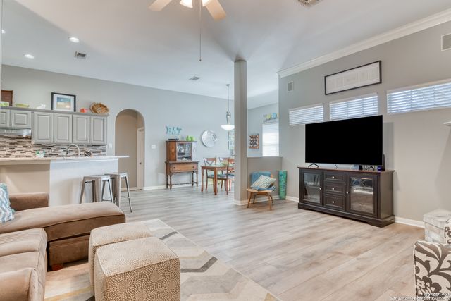 5302 Auburn Knoll, San Antonio, TX 78249