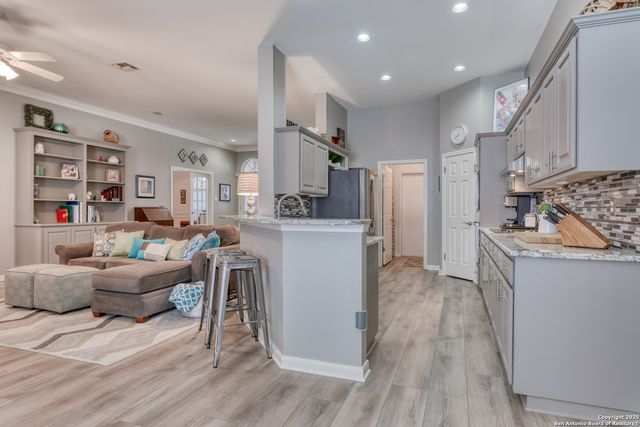 5302 Auburn Knoll, San Antonio, TX 78249