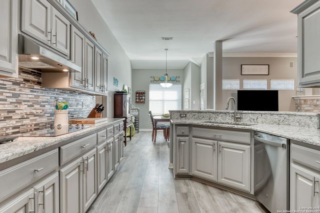 5302 Auburn Knoll, San Antonio, TX 78249