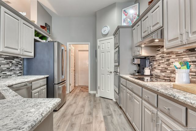 5302 Auburn Knoll, San Antonio, TX 78249