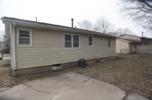 11206 22nd Street, Milan, IL 61264