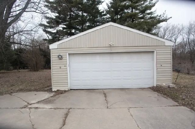 11206 22nd Street, Milan, IL 61264
