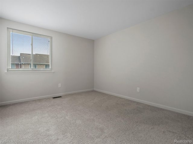 29448 El Dorado Plaza, Warren, MI 48088