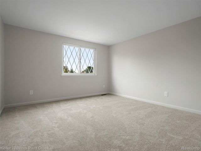 29448 El Dorado Plaza, Warren, MI 48088