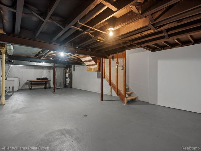 29448 El Dorado Plaza, Warren, MI 48088