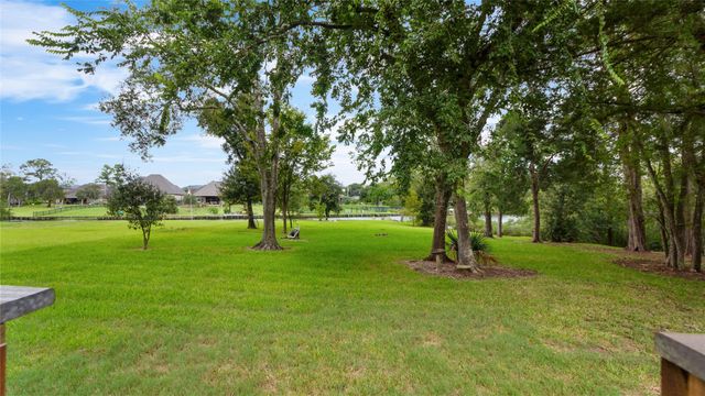 97 Avenue J, Dickinson, TX 77539