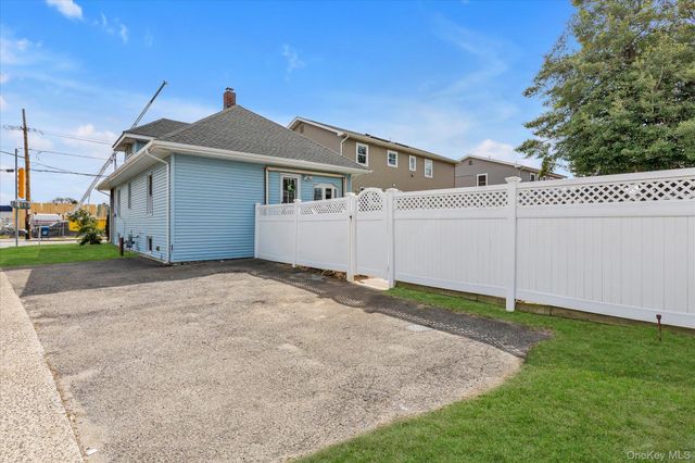 2900 Grand Avenue, Baldwin, NY 11510