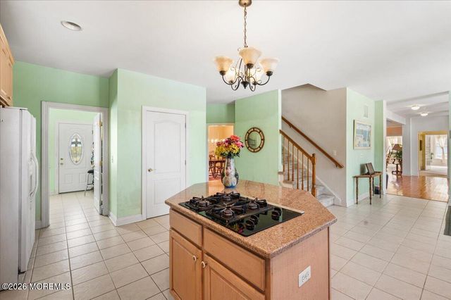 10 Huxley Court, Marlboro, NJ 07746