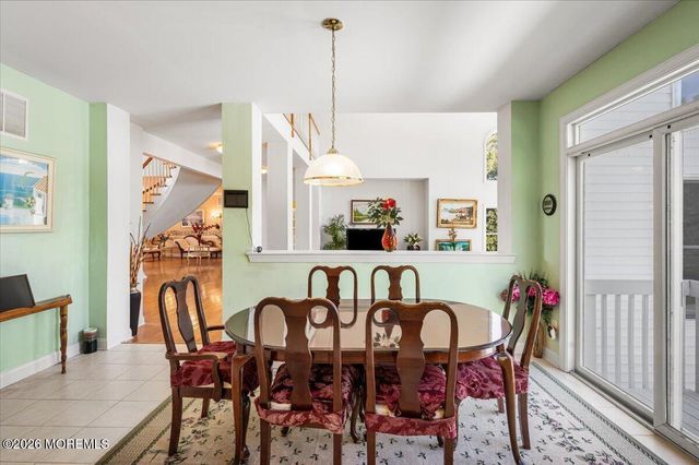 10 Huxley Court, Marlboro, NJ 07746