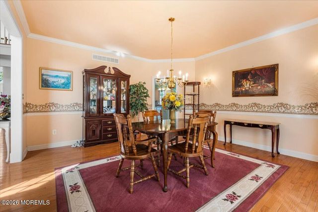 10 Huxley Court, Marlboro, NJ 07746