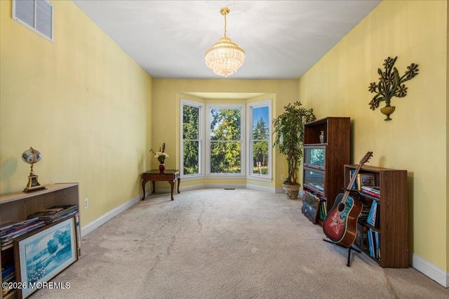 10 Huxley Court, Marlboro, NJ 07746