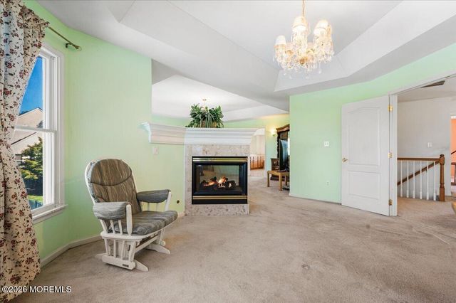 10 Huxley Court, Marlboro, NJ 07746