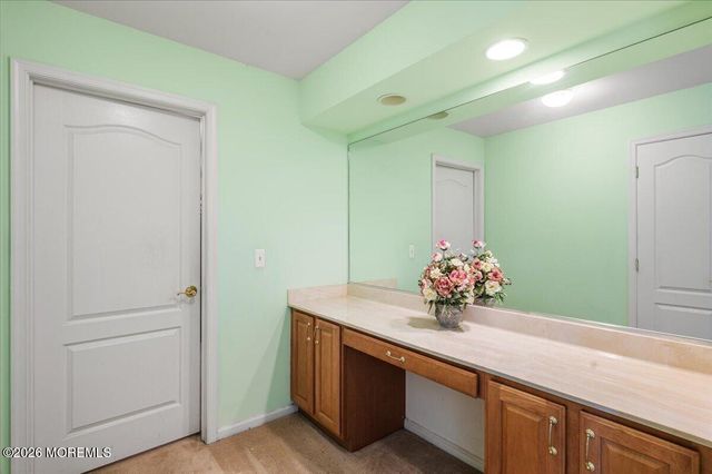 10 Huxley Court, Marlboro, NJ 07746