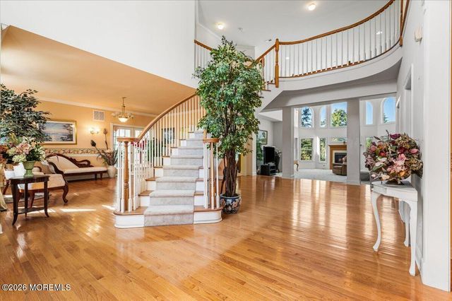 10 Huxley Court, Marlboro, NJ 07746