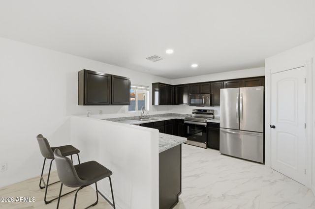 970 E CHRISTOPHER Street, San Tan Valley, AZ 85140