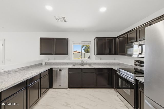 970 E CHRISTOPHER Street, San Tan Valley, AZ 85140