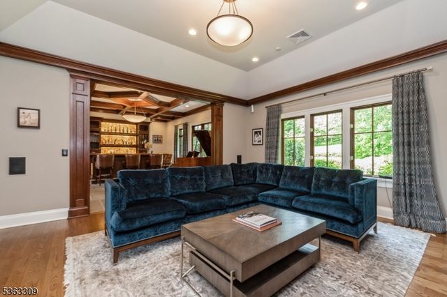 66 Charles Road, Bernardsville Boro, NJ 07924