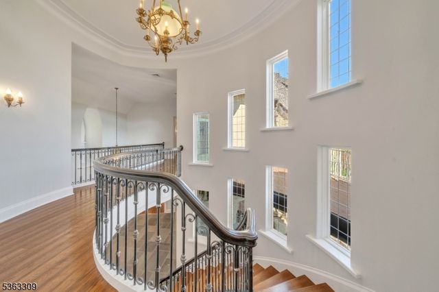 66 Charles Road, Bernardsville Boro, NJ 07924