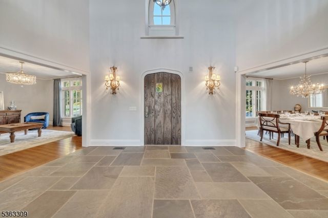 66 Charles Road, Bernardsville Boro, NJ 07924