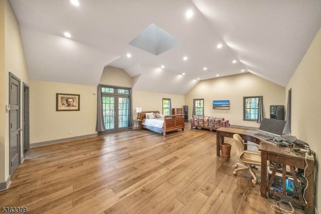66 Charles Road, Bernardsville Boro, NJ 07924