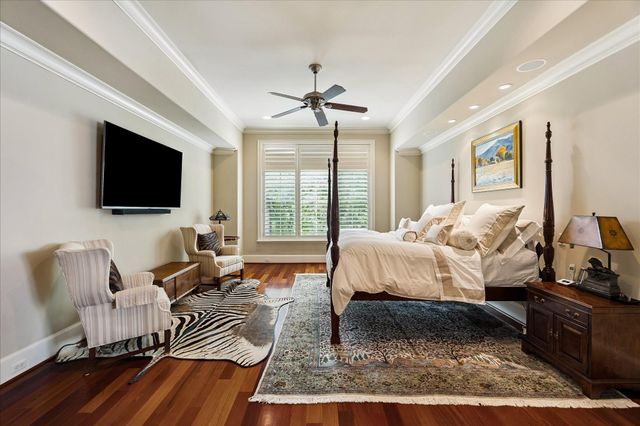 2242 Pelham Drive, Houston, TX 77019