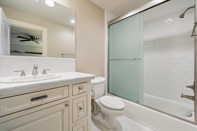 2242 Pelham Drive, Houston, TX 77019