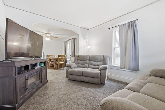 4005 14th AVENUE, Kenosha, WI 53140