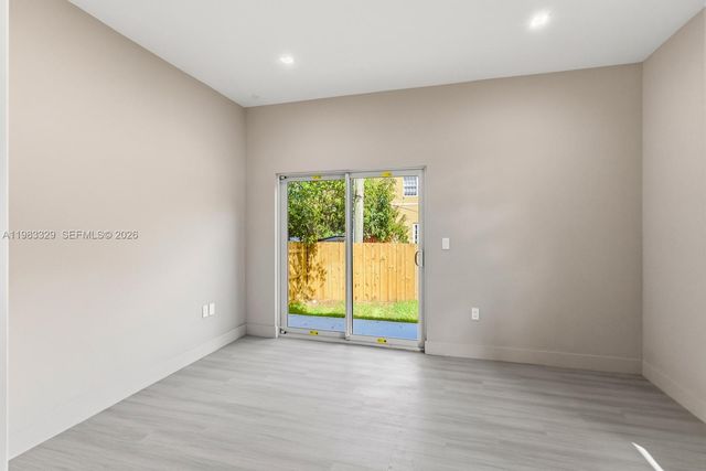 1028 NW 8th Ave, Fort Lauderdale, FL 33311