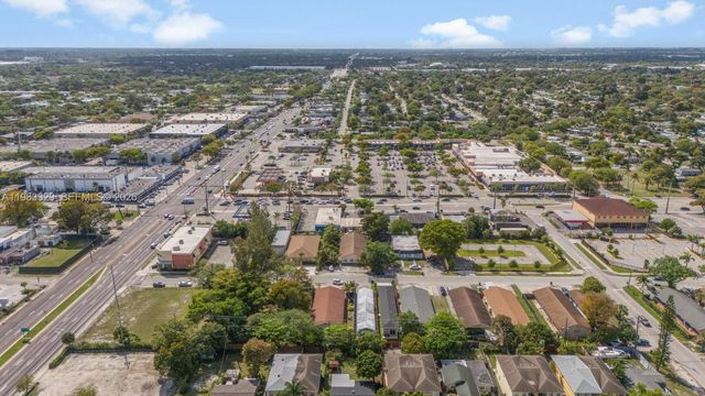 1028 NW 8th Ave, Fort Lauderdale, FL 33311