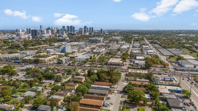 1028 NW 8th Ave, Fort Lauderdale, FL 33311