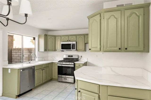 860 Windwood Drive, Walnut, CA 91789