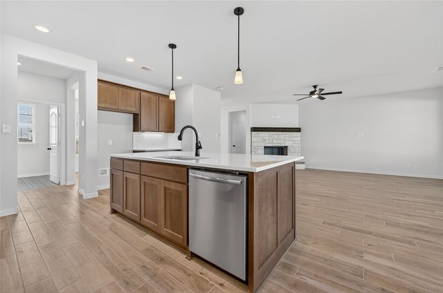 142 Brandywine Trail, New Fairview, TX 76078